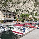 Arthur' Mit Blick Aufs Wasser By Interhome Vesta