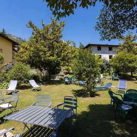 Arthur' Mit Blick Aufs Wasser By Interhome *